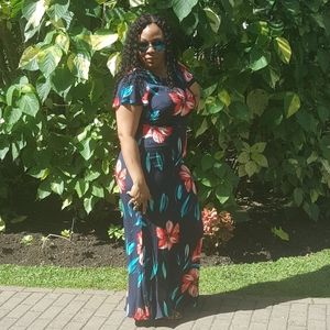 Forever 21 Floral Print maxi dress